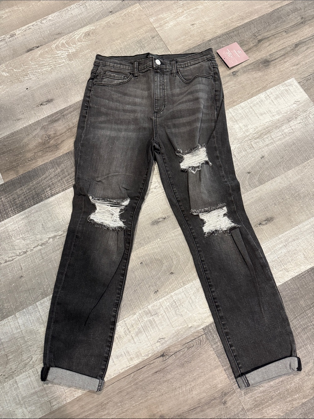 NWT Maverick High-Rise Distressed Black Women’s Jeans